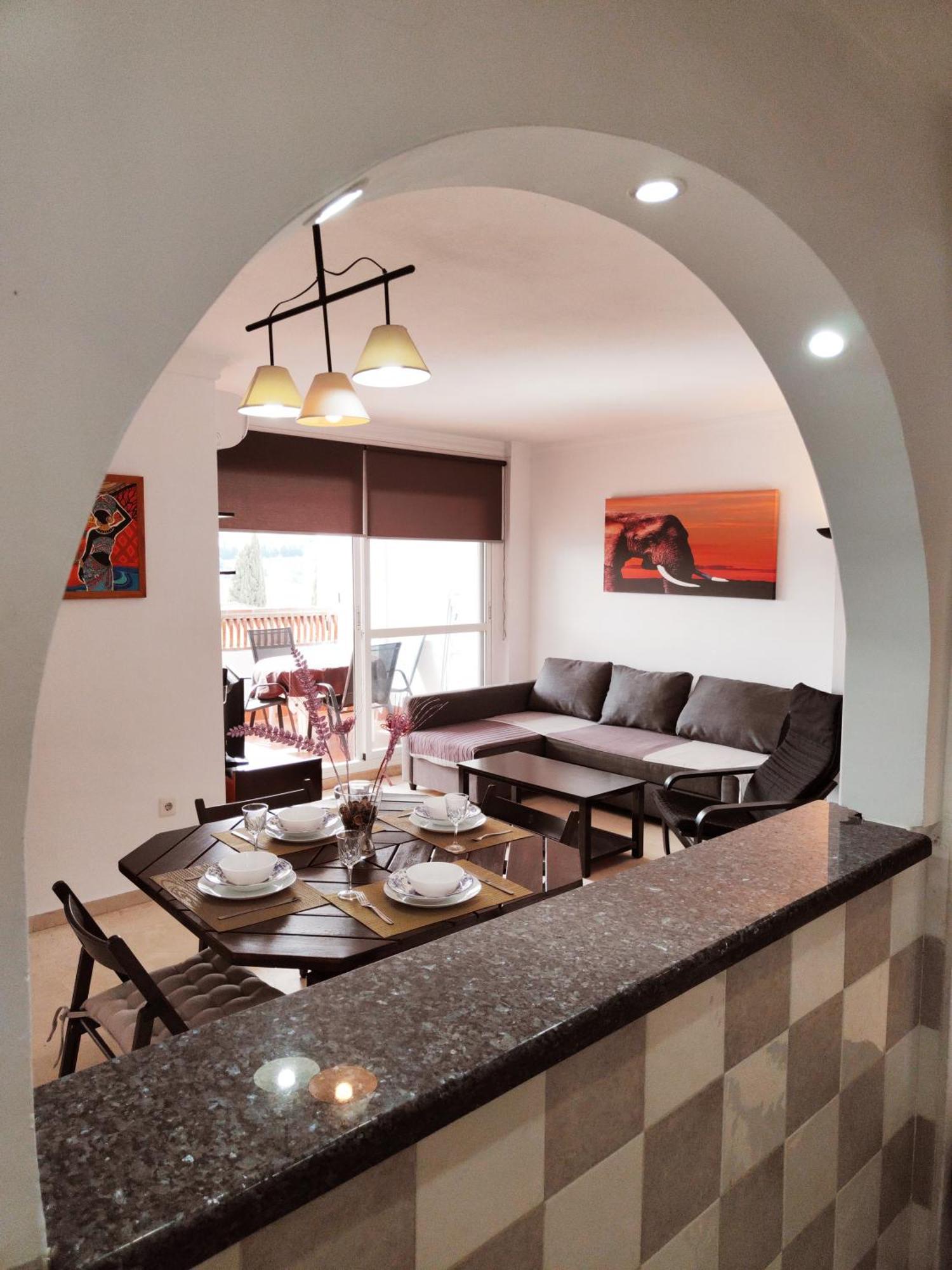 2Bdr Sunny Apartment With Pool And Private Parking In Benalmádena Esterno foto