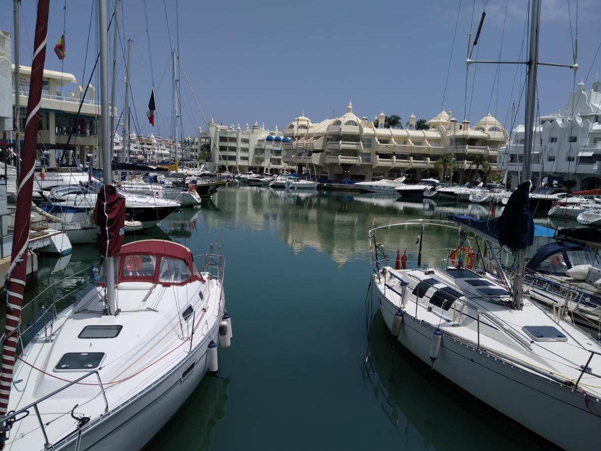 2Bdr Sunny Apartment With Pool And Private Parking In Benalmádena Esterno foto